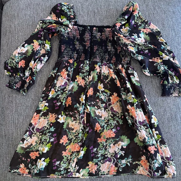 Alice & Olivia Cooper Floral Smocked Minidress 8 - Picture 6 of 8